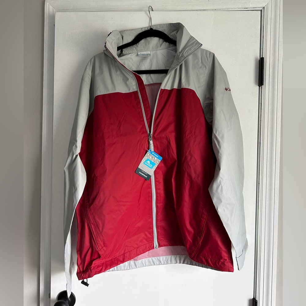 NWT men’s Columbia rain jacket size medium